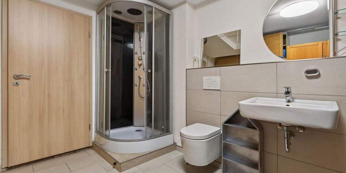 Mehrfamilienhaus, Wohnhaus Pforzheim Südoststadt - 8 Zimmer, 221 m&sup2;, 899.000&euro; | Angebot:25909413