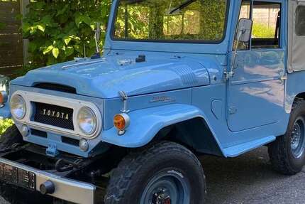 Toyota FJ40