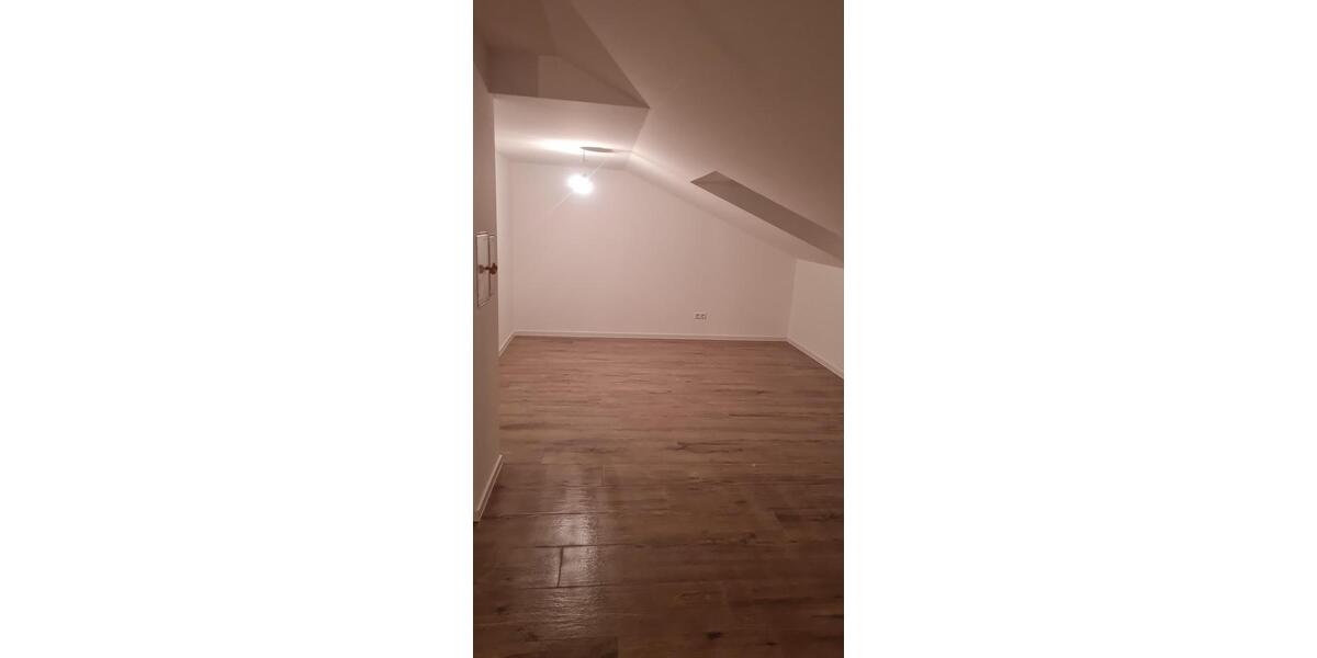 Dachgeschoßwohnung Schwieberdingen - 1 Zimmer, 35 m&sup2;, 620&euro; | Angebot:24794399