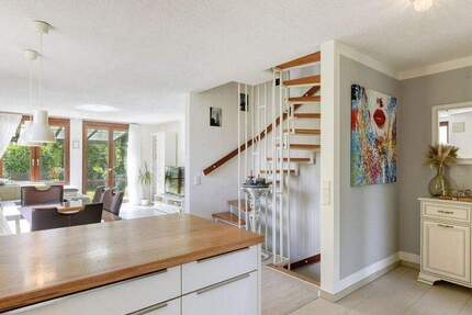 Haus Stuttgart Stammheim - 5 Zimmer, 129 m&sup2;, 665.000&euro; | Angebot:25153805