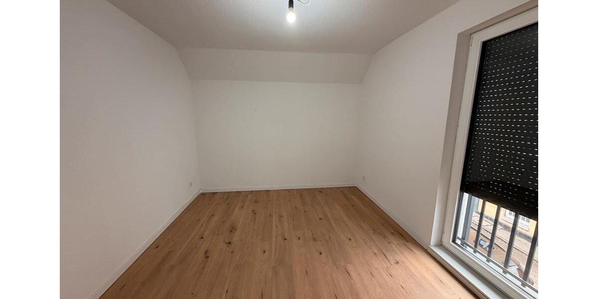 Etagenwohnung Stuttgart Zuffenhausen - 4 Zimmer, 86 m&sup2;, 1.400&euro; | Angebot:27591603