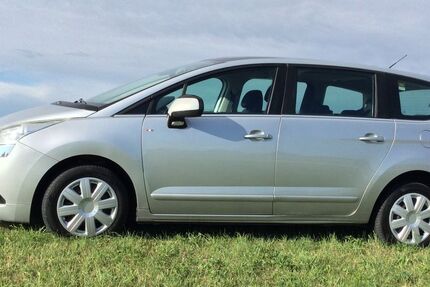 Peugeot 5008 182.000 km 3.500 &euro; Metzingen 72755