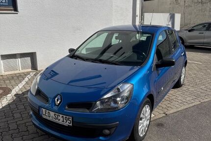 Renault Clio 120.000 km 2.400 &euro; Leonberg 71229