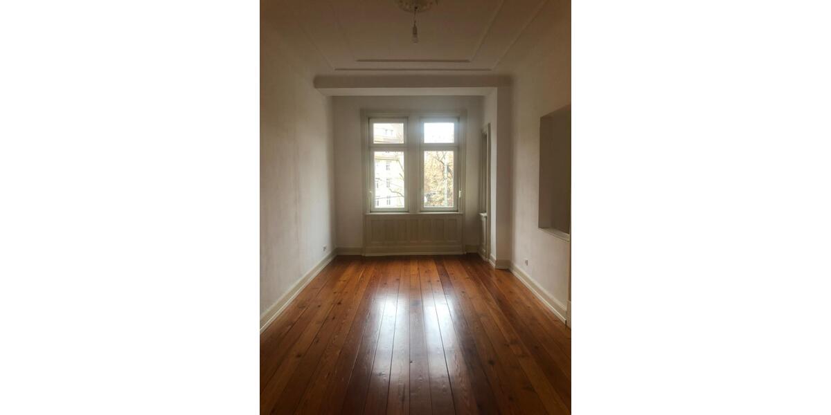 Schöne Altbau-Wohnung am Marienplatz mit Balkon und Einbauküche 3 zimmer