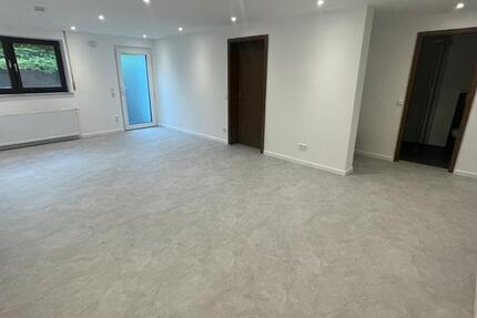 Erstbezug!! moderne 2-Zimmer-Souterrainwohnung mit EBK 2 zimmer