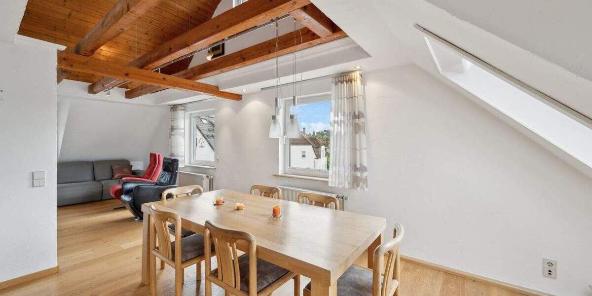 Mehrfamilienhaus, Wohnhaus Ludwigsburg Oßweil - 8 Zimmer, 234 m&sup2;, 648.000&euro; | Angebot:22952057