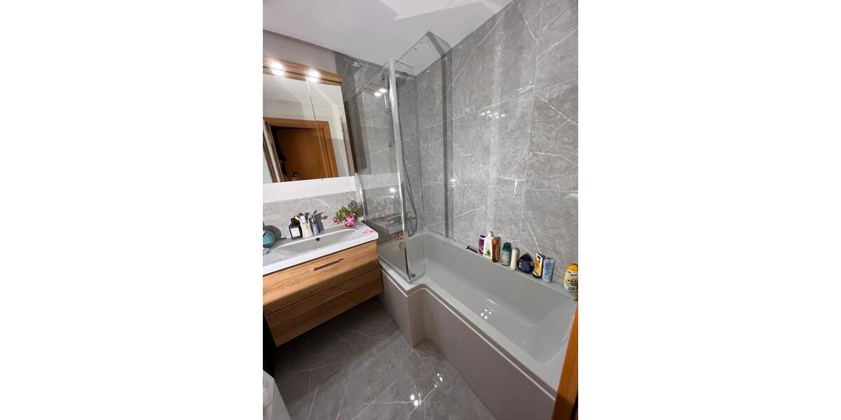 Mehrfamilienhaus, Wohnhaus Bietigheim-Bissingen Bissingen - 3.5 Zimmer, 87 m&sup2;, 275.000&euro; | Angebot:26980290