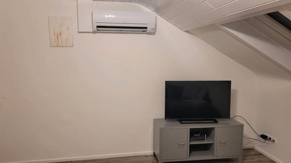 Dachgeschoßwohnung Ludwigsburg Oßweil - 2 Zimmer, 45 m&sup2;, 1.140&euro; | Angebot:24585939