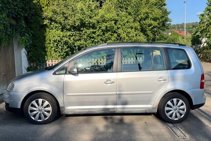 VW Touran 246.000 km 2.900 &euro; Gomaringen 72810