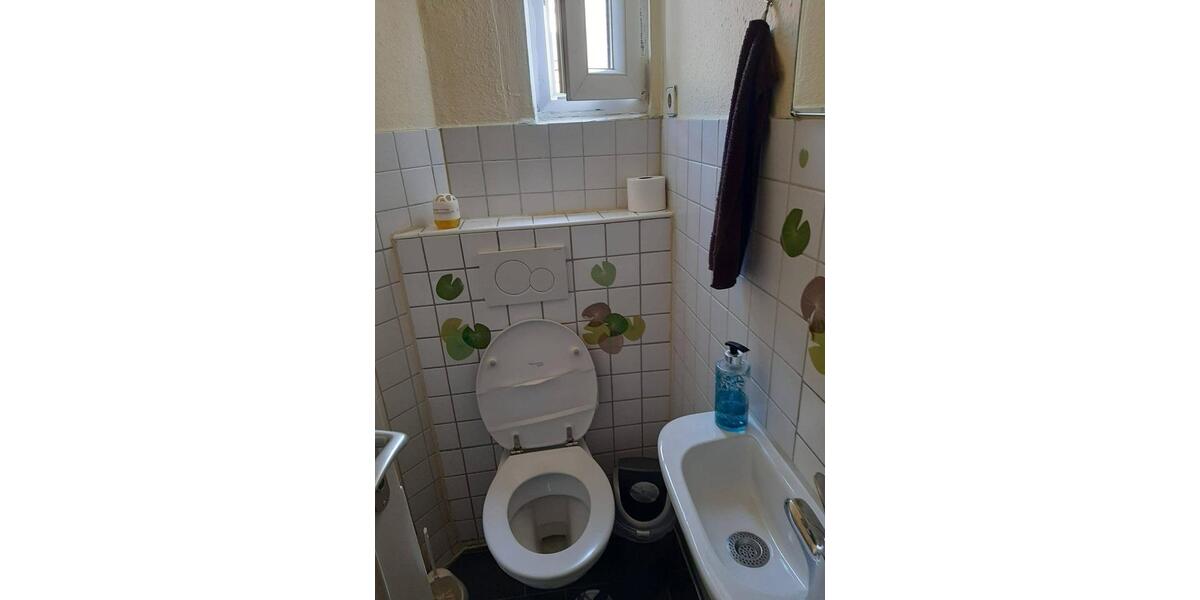 Etagenwohnung Esslingen am Neckar - 4 Zimmer, 90 m&sup2;, 1.000&euro; | Angebot:25902104