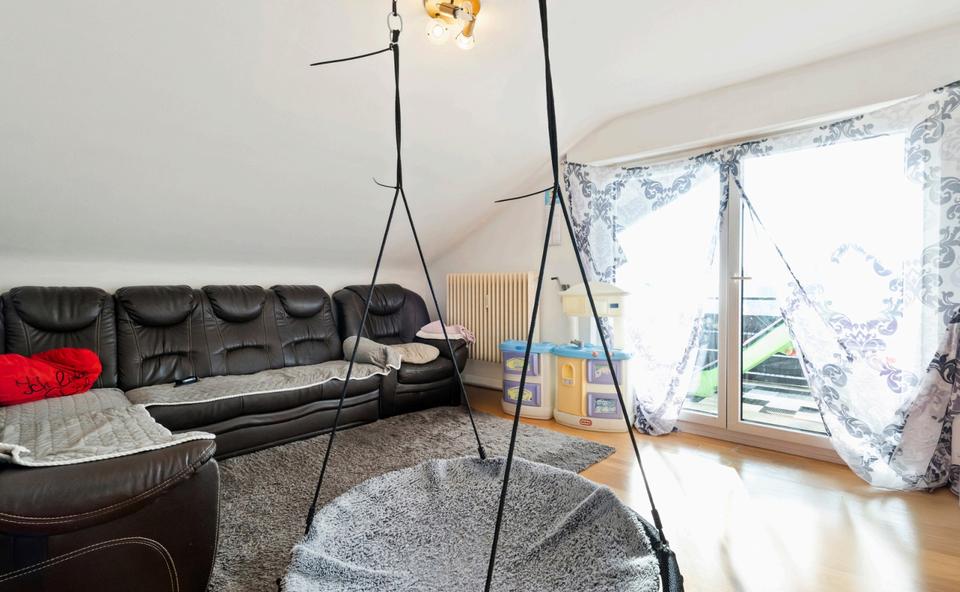 Dachgeschoßwohnung Rottenburg am Neckar - 4 Zimmer, 99 m&sup2;, 210.200&euro; | Angebot:26165703