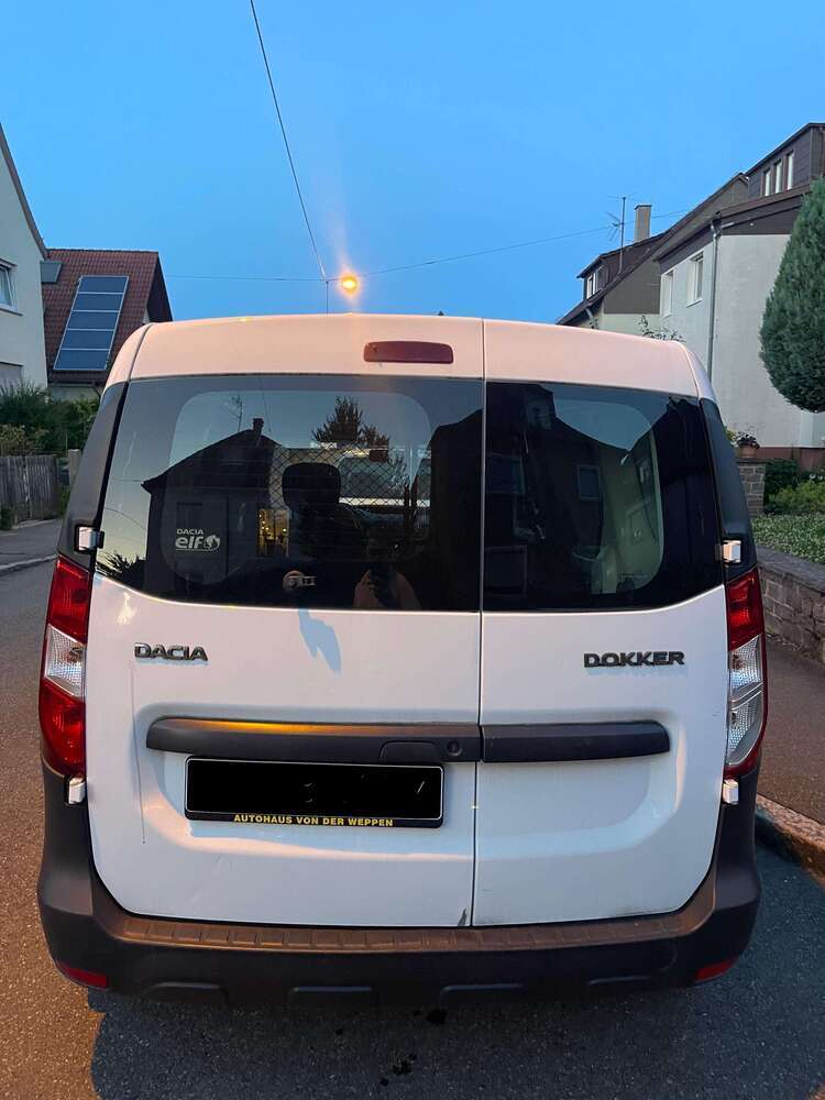Dokker