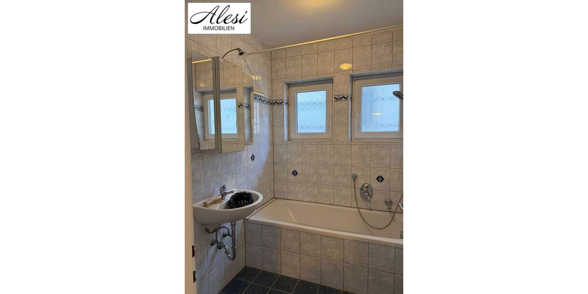 Etagenwohnung Stuttgart Süd - 3 Zimmer, 80 m&sup2;, 360.000&euro; | Angebot:25726987