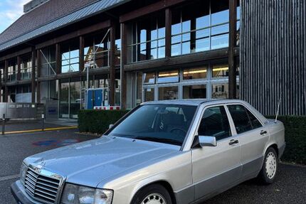 Mercedes-Benz 190 232.000 km 12.000 € Neuhausen 73765