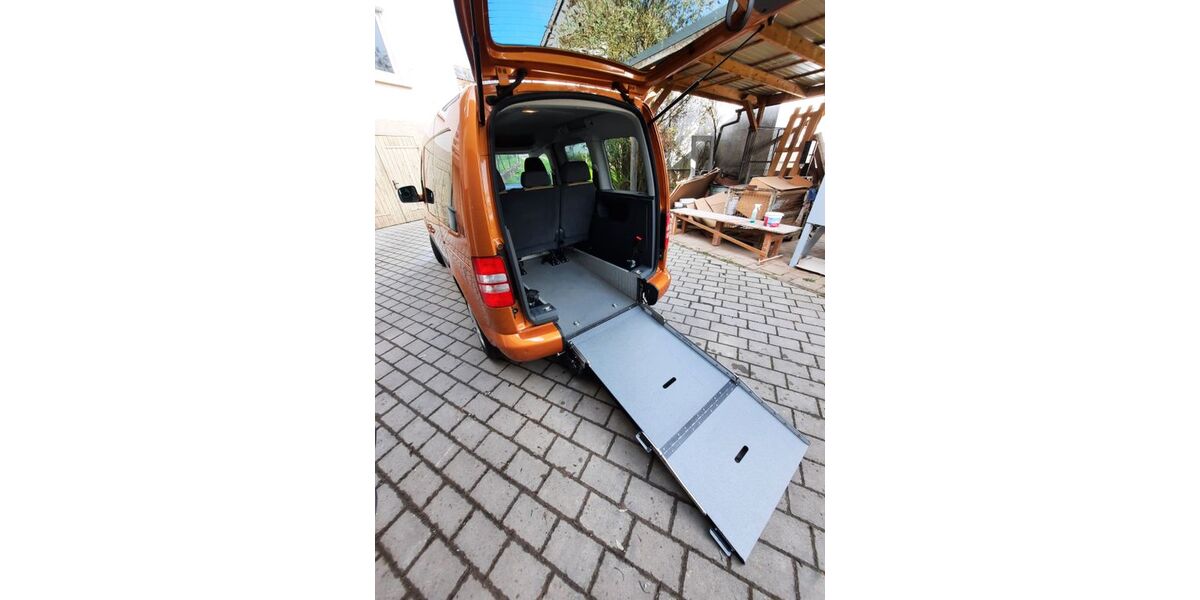 VW Caddy 80.800 km 19.900 &euro; Großbettlingen 72663