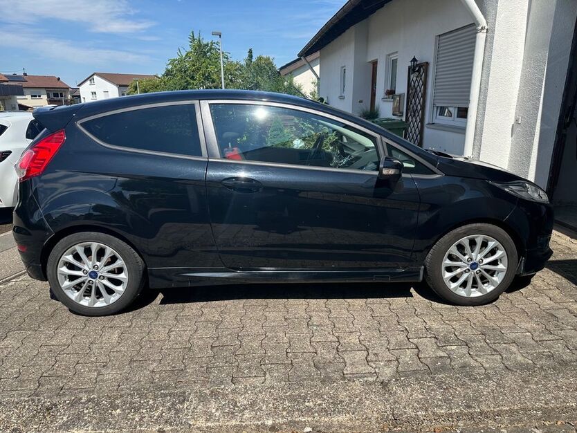Ford Fiesta 147.038 km 4.800 € Bondorf 71149