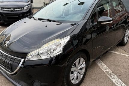 Peugeot 208 39.000 km 7.750 &euro; Münchingen 70825