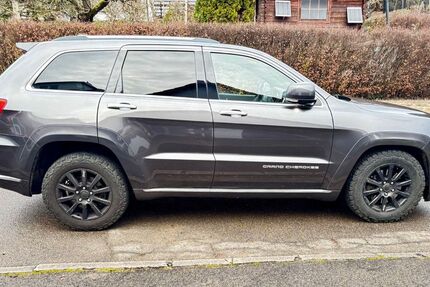 Jeep Grand Cherokee 149.800 km 22.999 &euro; Tübingen 72070