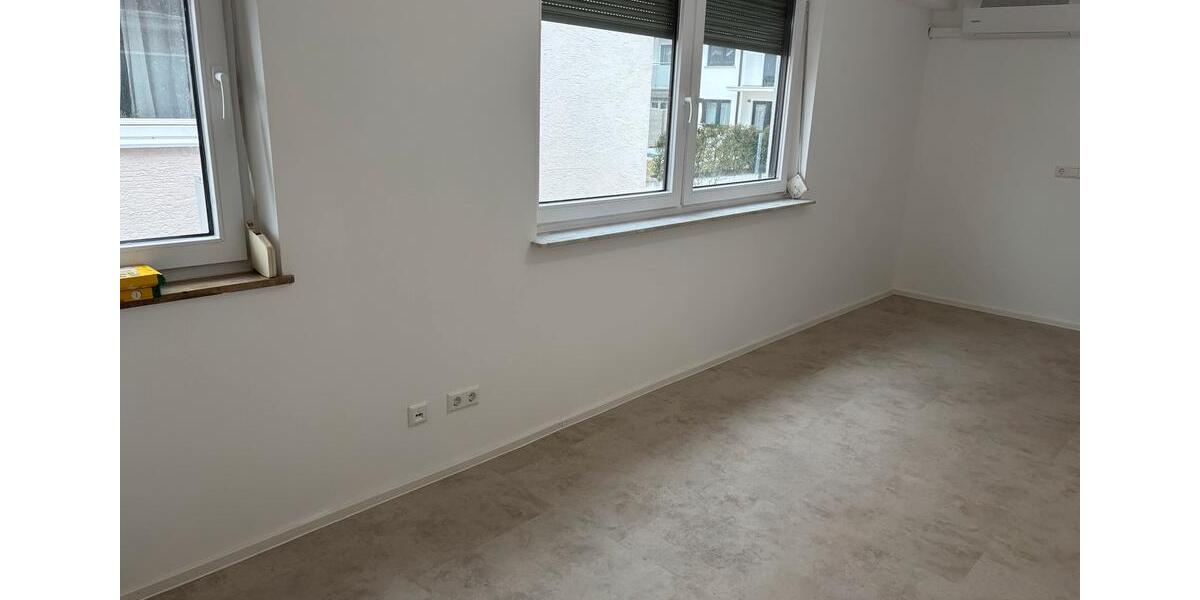 Doppelhaushälfte Filderstadt - 4 Zimmer, 135 m&sup2;, 2.200&euro; | Angebot:25059825