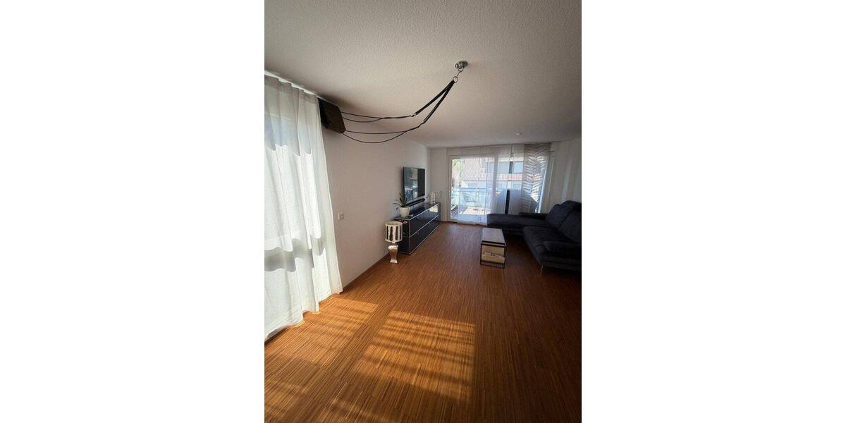 Etagenwohnung Wendlingen - 4 Zimmer, 94 m&sup2;, 1.200&euro; | Angebot:26903708