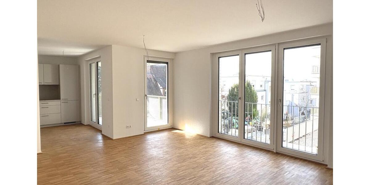 Erdgeschoßwohnung Leonberg - 4 Zimmer, 101 m&sup2;, 1.822&euro; | Angebot:23714099