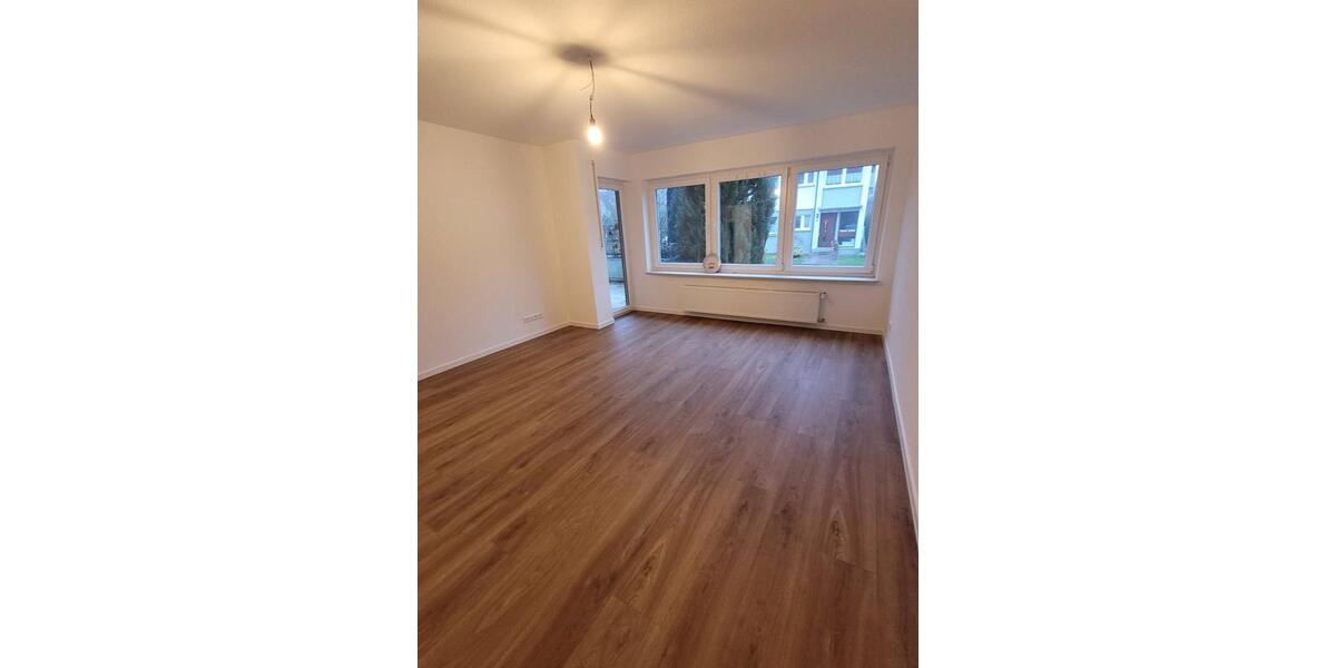Erdgeschoßwohnung Herrenberg - 5 Zimmer, 100 m&sup2;, 1.400&euro; | Angebot:25958686