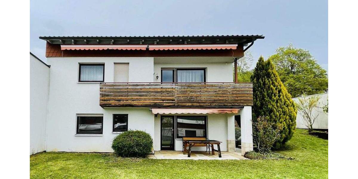 Reihenendhaus Simmozheim - 7 Zimmer, 176 m&sup2;, 599.000&euro; | Angebot:25657345