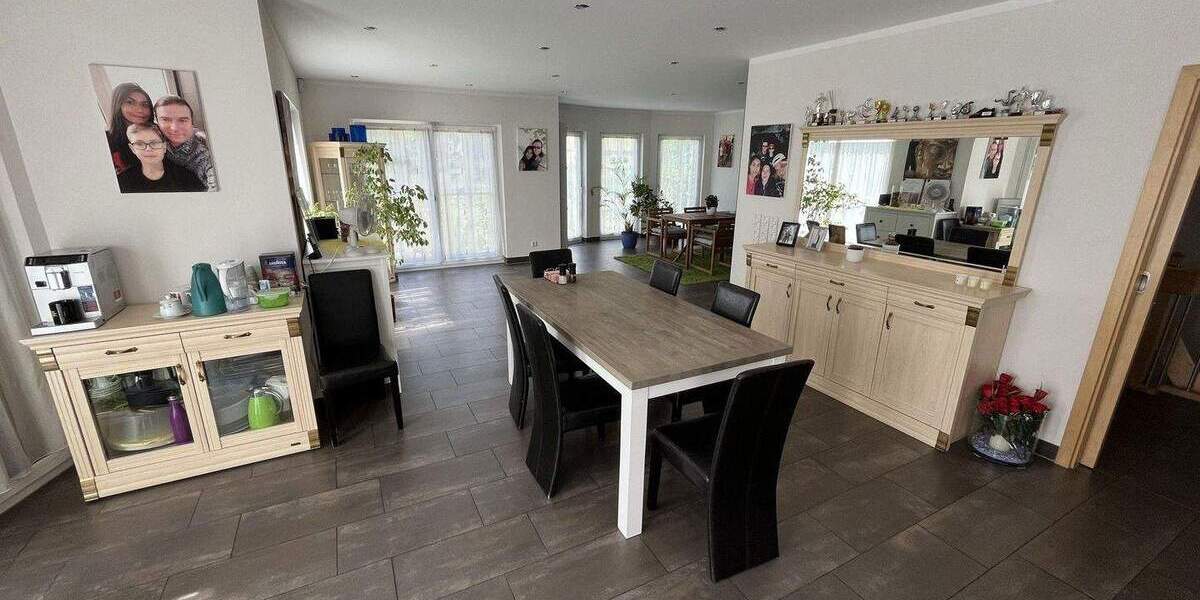 Einfamilienhaus Kornwestheim - 7 Zimmer, 334 m&sup2;, 1.773.000&euro; | Angebot:24662146