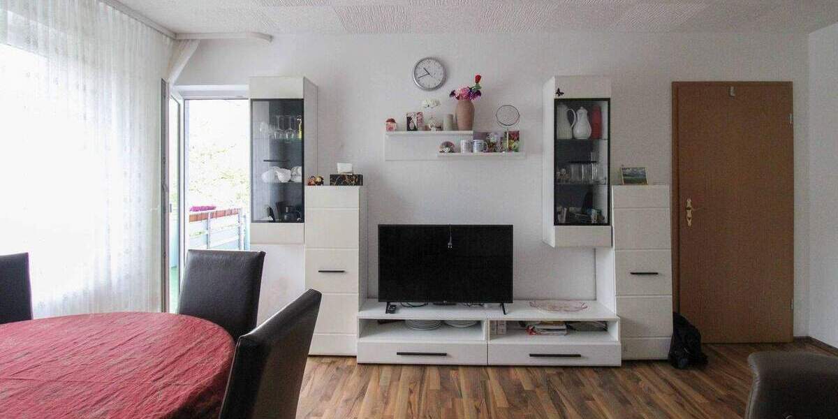 Etagenwohnung Ludwigsburg Neckarweihingen - 2 Zimmer, 51 m&sup2;, 165.000&euro; | Angebot:24544713