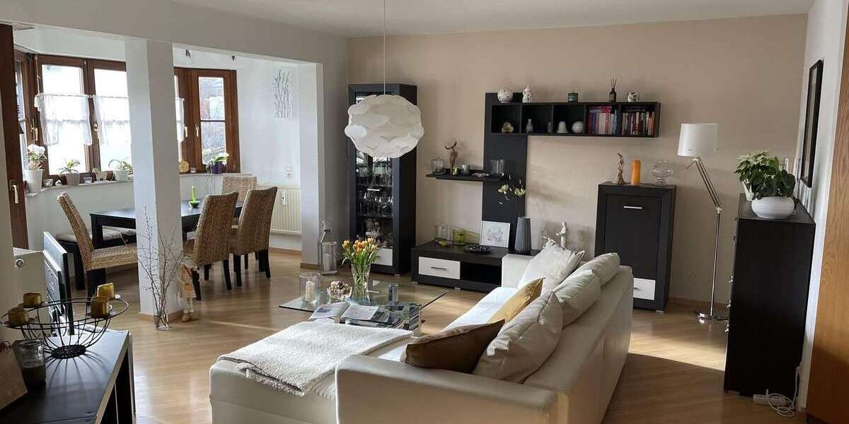 Etagenwohnung Ditzingen - 3 Zimmer, 79 m&sup2;, 295.000&euro; | Angebot:25079056