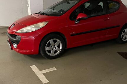 Peugeot 207 92.000 km 2.999 &euro; Stuttgart 70327