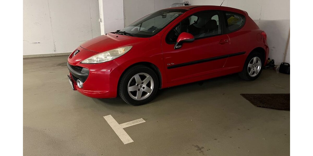 Peugeot 207 92.000 km 2.999 &euro; Stuttgart 70327