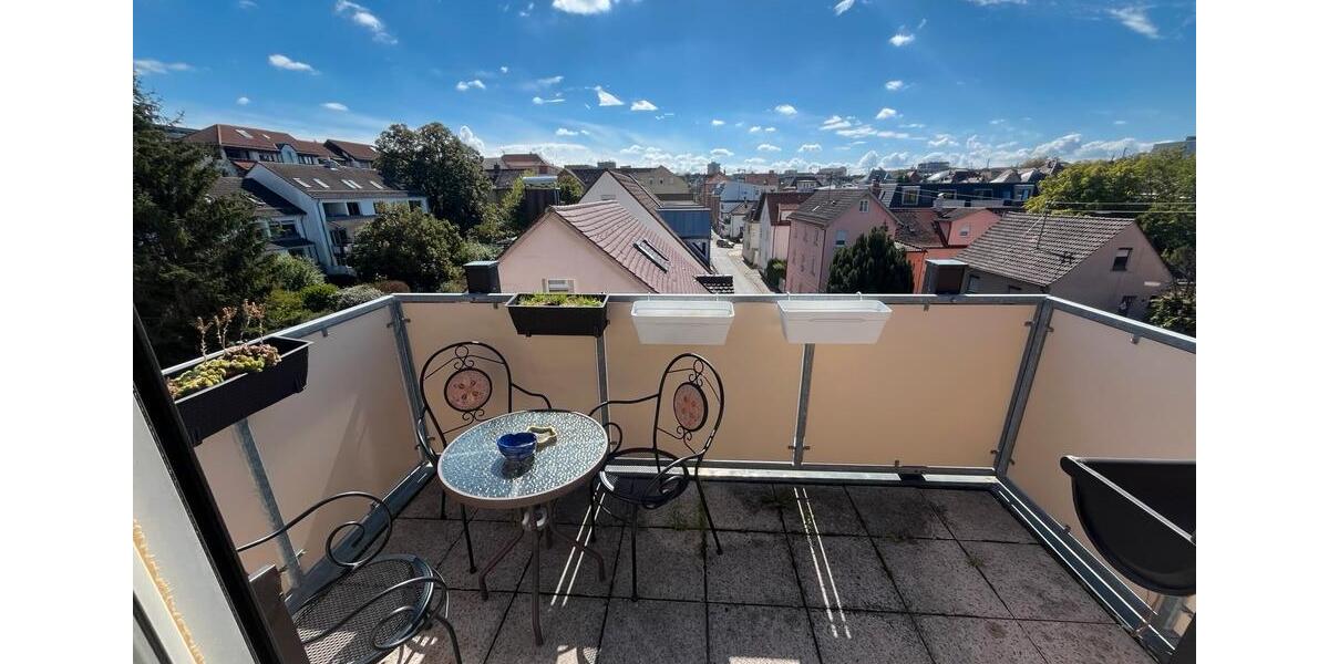 Dachgeschoßwohnung Ludwigsburg Eglosheim - 3 Zimmer, 62 m&sup2;, 879&euro; | Angebot:27608072