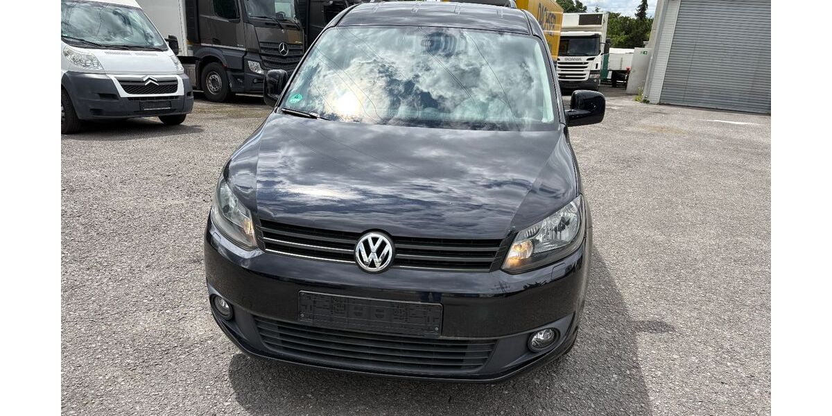 VW Caddy 297.014 km 6.900 &euro; Möglingen 71696