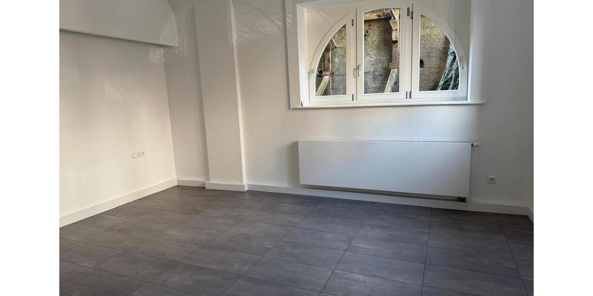 Erdgeschoßwohnung Stuttgart Stuttgart-Süd - 2.5 Zimmer, 69 m&sup2;, 1.200&euro; | Angebot:25919057