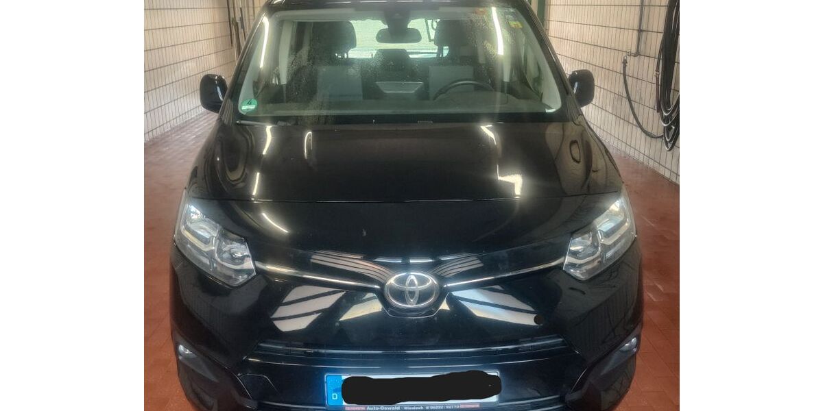 Toyota Proace City 81.000 km 13.499 &euro; Ludwigsburg 71642