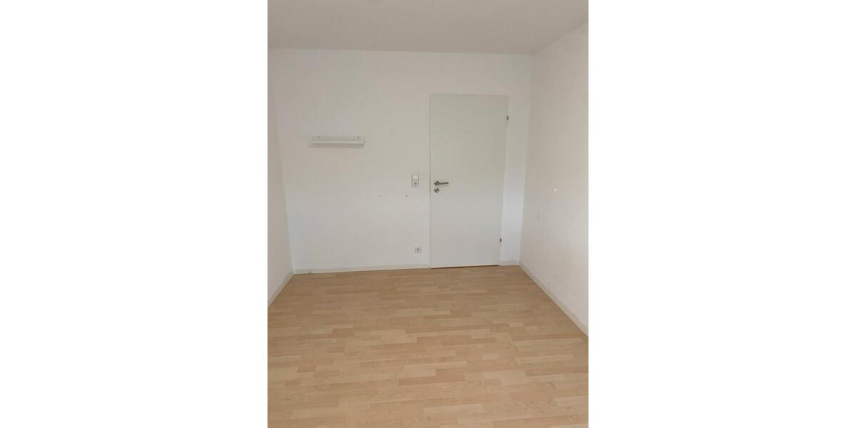 Etagenwohnung Ditzingen - 3 Zimmer, 71 m&sup2;, 295.000&euro; | Angebot:26549947