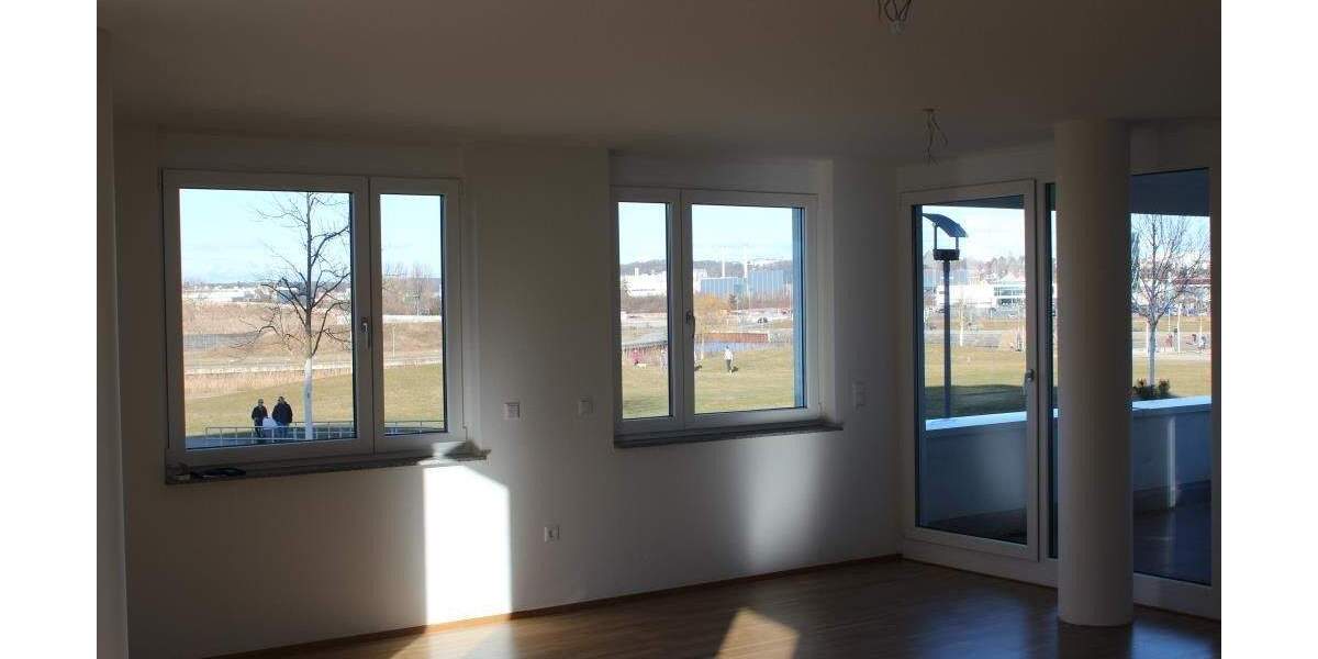 Etagenwohnung Böblingen Flugfeld - 4 Zimmer, 115 m&sup2;, 1.650&euro; | Angebot:24757859