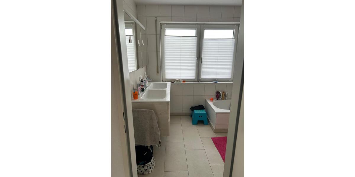 Einfamilienhaus Weil der Stadt - 8 Zimmer, 205 m&sup2;, 845.000&euro; | Angebot:24741220