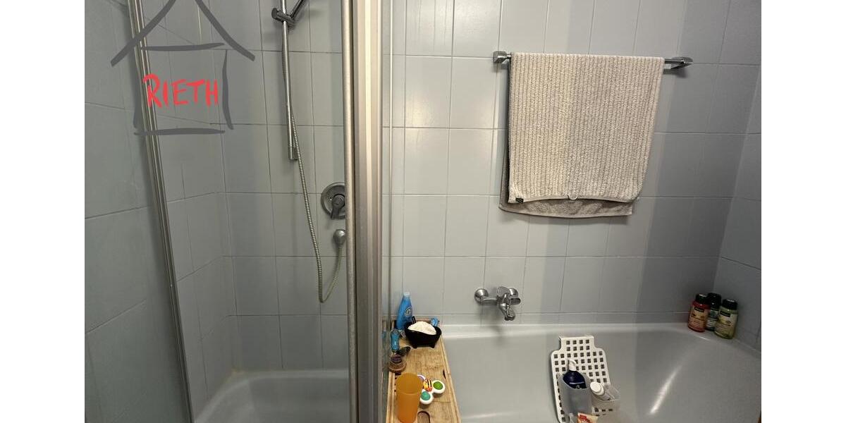 Etagenwohnung Ludwigsburg Oßweil - 3.5 Zimmer, 92 m&sup2;, 1.100&euro; | Angebot:25978046