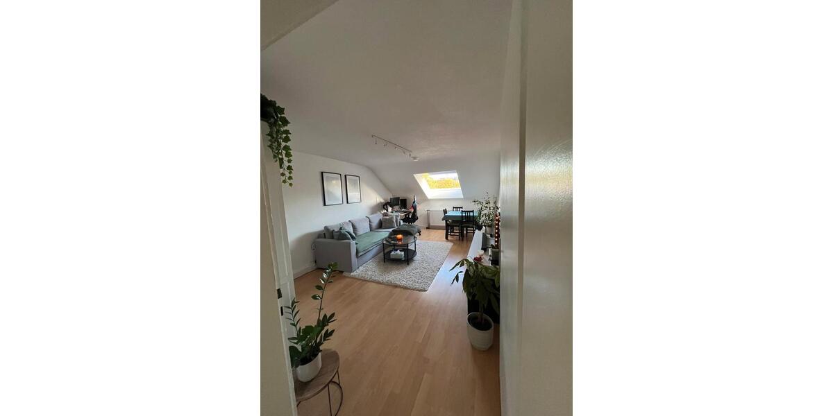 Dachgeschoßwohnung Pforzheim - 2 Zimmer, 53 m&sup2;, 630&euro; | Angebot:27611793