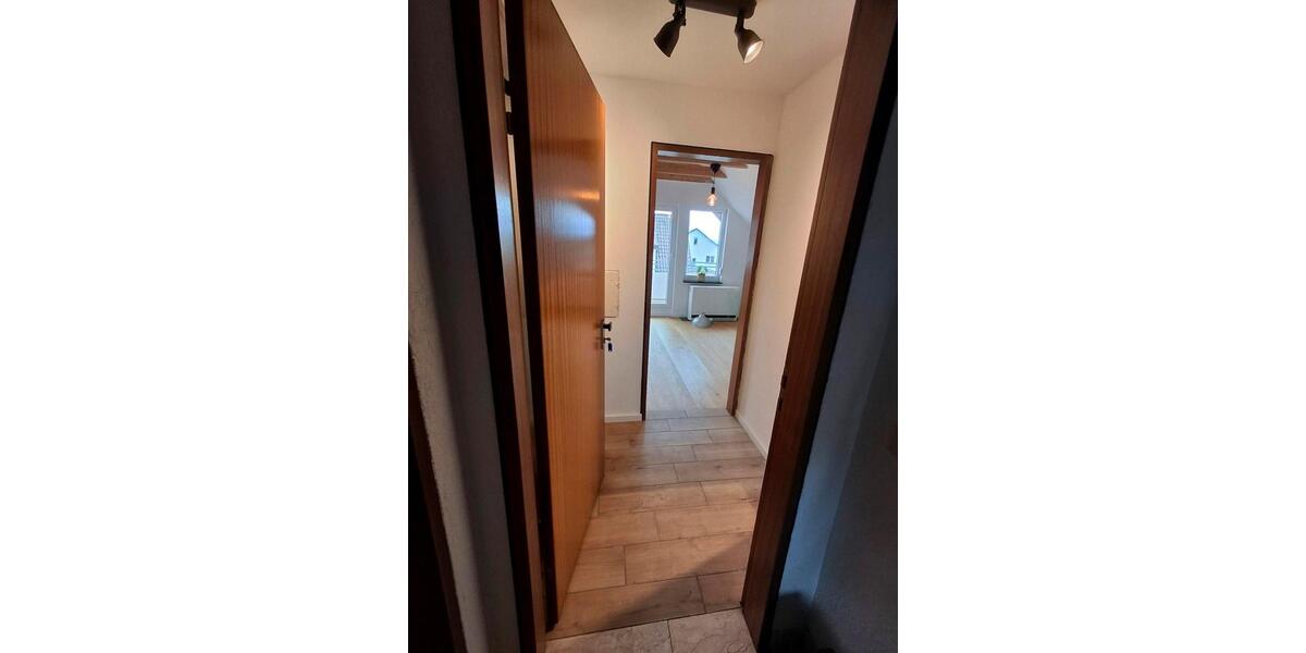 Dachgeschoßwohnung Ludwigsburg Hoheneck - 1 Zimmer, 28 m&sup2;, 520&euro; | Angebot:24690446