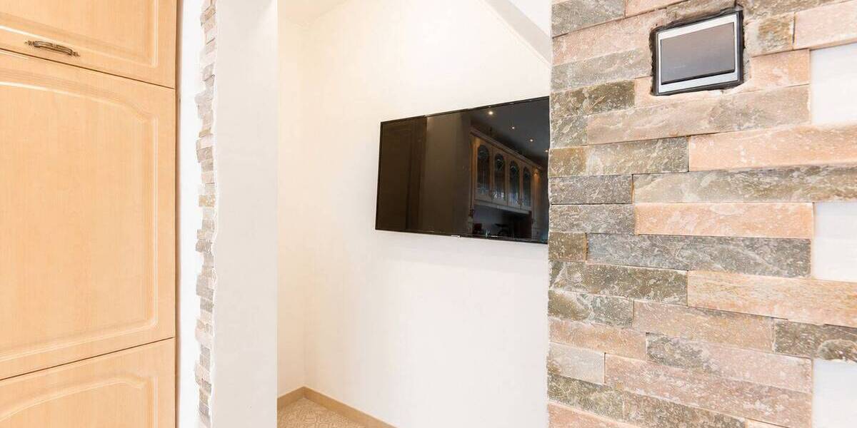 Reihenmittelhaus Stuttgart Rot - 6 Zimmer, 121 m&sup2;, 660.000&euro; | Angebot:26797804