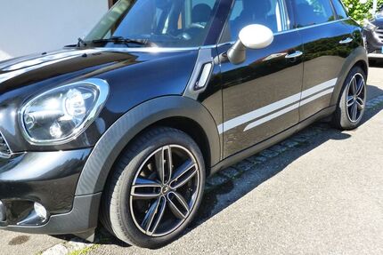 Mini Countryman S (Cooper) 119.200 km 9.075 &euro; Metzingen 72555