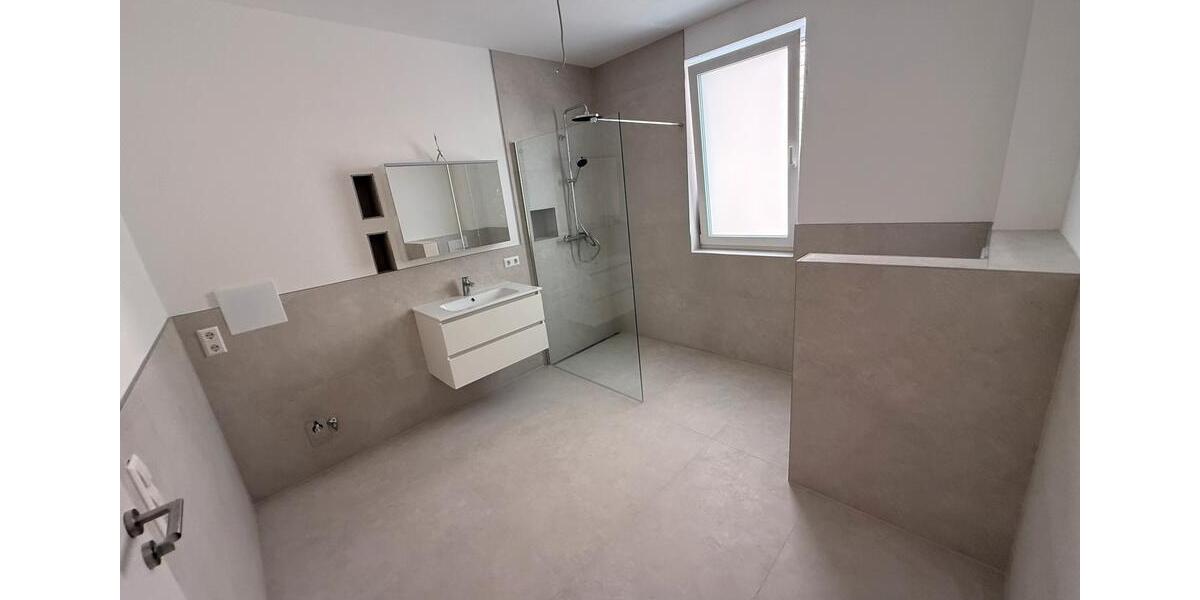 Etagenwohnung Calw - 3.5 Zimmer, 90 m&sup2;, 1.350&euro; | Angebot:25407146