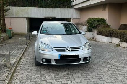 VW Golf 175.000 km 2.600 &euro; Sindelfingen 71065