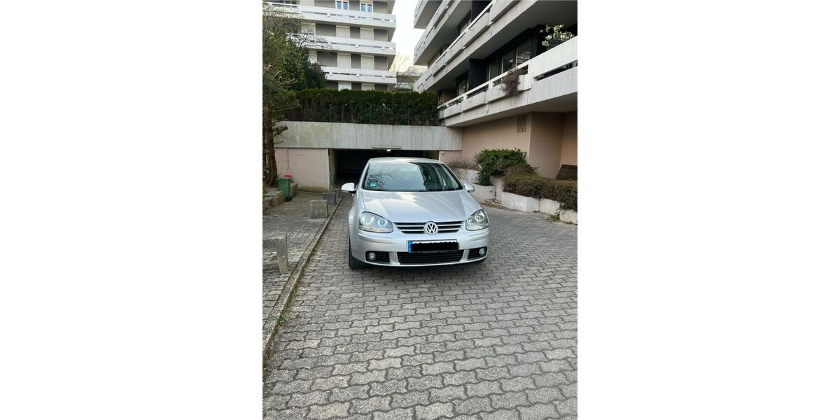 VW Golf 175.000 km 2.600 &euro; Sindelfingen 71065