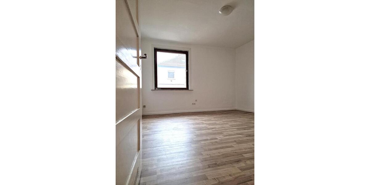 Etagenwohnung Stuttgart Bopser - 3 Zimmer, 72 m&sup2;, 1.100&euro; | Angebot:24447762