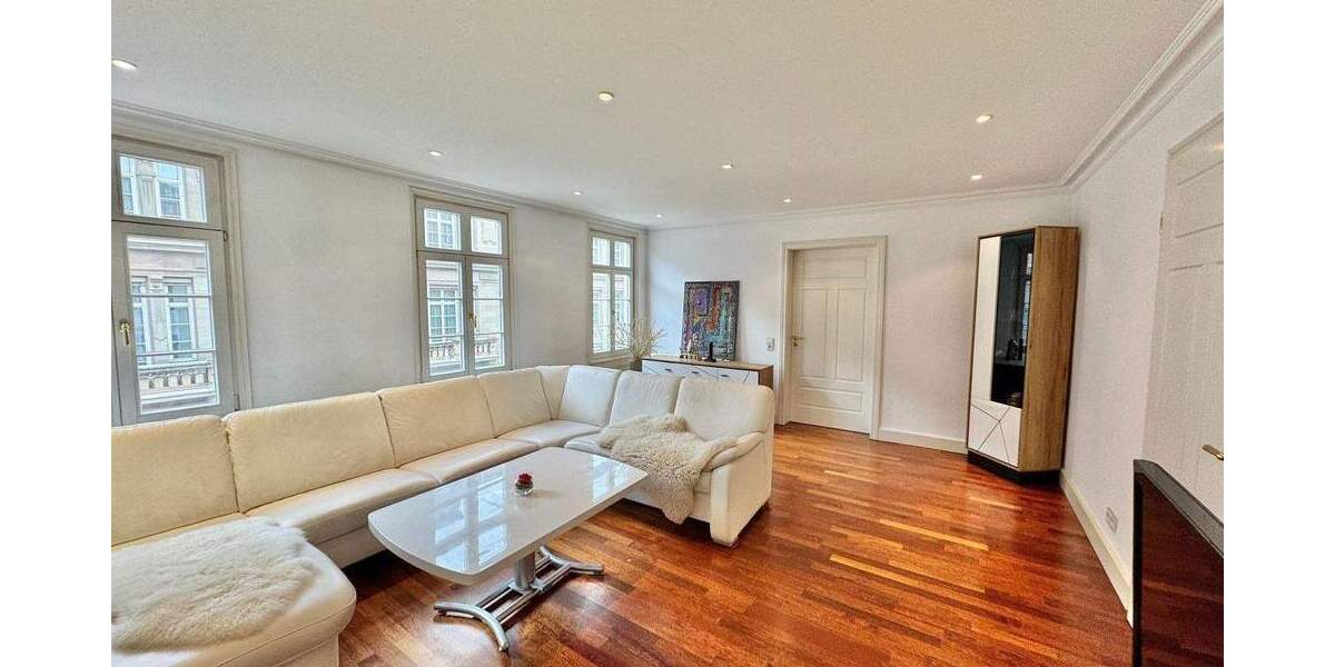 Etagenwohnung Stuttgart Mitte - 5 Zimmer, 130 m&sup2;, 2.340&euro; | Angebot:25704686