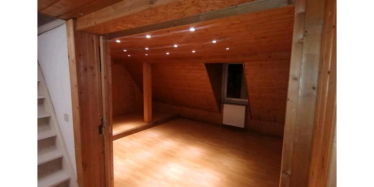 Doppelhaushälfte Nürtingen - 13 Zimmer, 210 m&sup2;, 430.000&euro; | Angebot:27226506